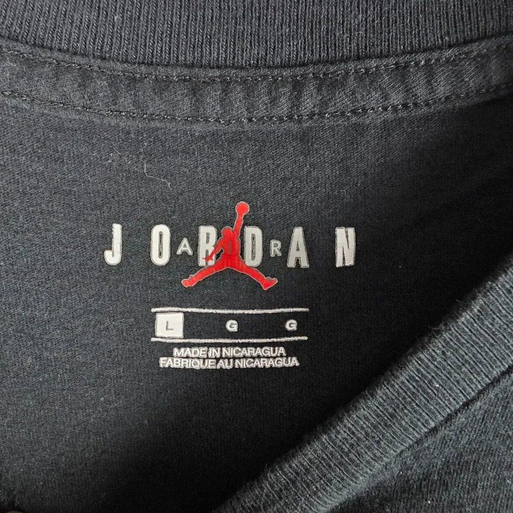 Jordan Men's Chicago Air Jordan Windy City Graphic Black T-Shirt Size L